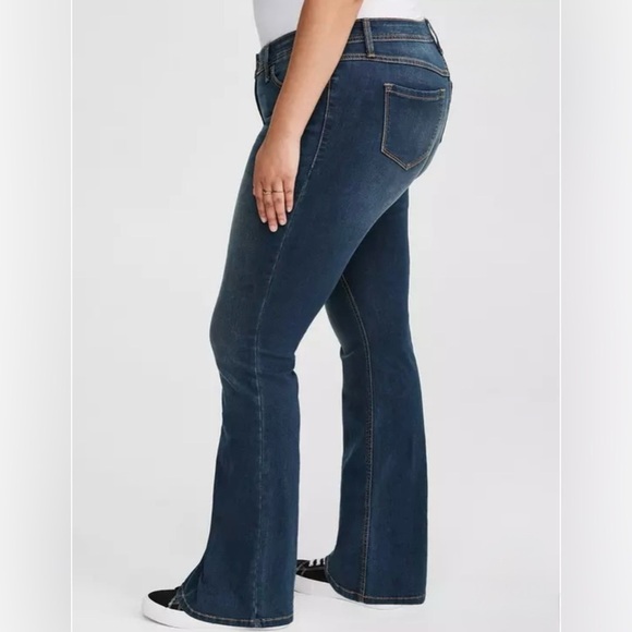 Torrid Feel The Fit Luxe Slim Bootcut Super Stretch Denim Jean Size 14S - Picture 3 of 11